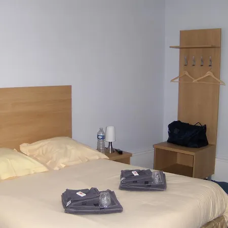 La Tour De Hotell 3*